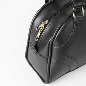 Sac à bandoulière en cuir élégant de qualité supérieure, respirant, avec sangle réglable, design compact, léger, sac à main élégant pour tous les jours - Product Image 3