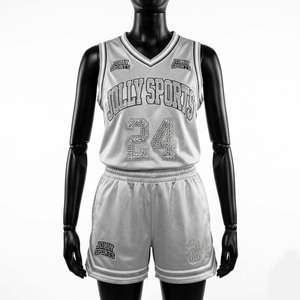 Ensemble short et maillot de basket pour femme, 180 GSM, maille polyester premium, bordure contrastante, strass, logo personnalisé par transfert thermique, ensembles pour femmes - Product Image 1