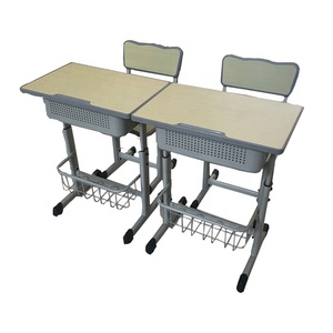 Juegos <span class=keywords><strong>de</strong></span> sillas <span class=keywords><strong>de</strong></span> <span class=keywords><strong>escritorio</strong></span> para estudiantes, muebles escolares, <span class=keywords><strong>escritorio</strong></span> y <span class=keywords><strong>silla</strong></span> <span class=keywords><strong>de</strong></span> madera <span class=keywords><strong>de</strong></span> acero <span class=keywords><strong>de</strong></span> altura ajustable para el aula, preescolar, secundaria - Product Image 1