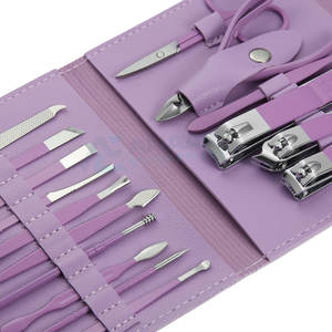 Ensemble de manucure en acier inoxydable pour femmes coupe-ongles et trousse à outils de pédicure coffret cadeau de beauté - Product Image 6