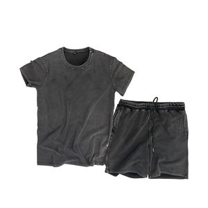 Conjunto de camiseta y pantalones cortos de verano para hombre Conjunto de ropa deportiva informal de 2 piezas - Product Image 1