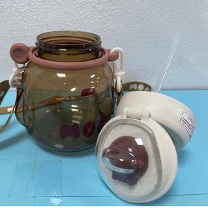 Pavico PET Phu Tho Vietnam Bouteille d'eau de gymnastique cylindrique sans BPA avec joint de pompe pour utilisation de shampooing - Product Image 1