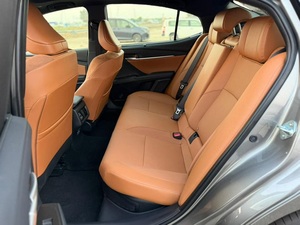 ใหม่สำหรับ Camry IX เครื่องยนต์เบนซินแบบธรรมดา 4 ประตู แฮทช์แบ็ก เกียร์อัตโนมัติ ซันรูฟ กล้องมองหลัง 360 องศา ไฟท้าย LED ซ้าย ปี 2026 - Product Image 5