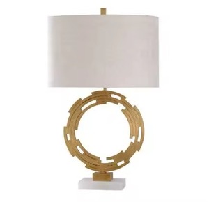 Lampe de table en métal de luxe fabriquée à la main pour la décoration de la maison lampe de chevet élégante pièce décorative moderne en fer - Product Image 5