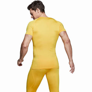Protège-éruptions cutanées fabriqué au Pakistan en Polyester Spandex couleur jaune manches Raglan chemises de Compression extensibles - Product Image 2