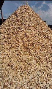 POUSSIÈRE DE BOIS RÉSINEUX/IDÉAL POUR LE COMPOSTAGE ET LES SOINS DES ANIMAUX/FABRIQUÉ AU VIETNAM - Product Image 2