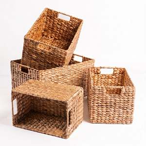 Cesta de Almacenamiento Tejida con Asas - Eceng Gagang Lilit por RB - Product Image 1
