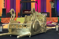 Doli/Palanquin de mariage Maharani Rajwada, entrée traditionnelle du marié au sud, palanquin de mariée élégant doré, grande entrée de mariage