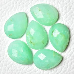 
 
 
 Lote al por Mayor de Dijes de Crisoprasa Verde Natural en Forma de Pera para la Fabricación de Joyas - COSZCATL EXPORTS Certificado de Origen Indio - Product Image 1