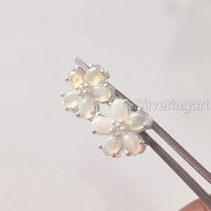 Pendientes de Plata de Ley 925 con Ópalo Natural, Piedra de Nacimiento de Octubre, Regalo de Aniversario, Joyería Hecha a Mano - Product Image 4