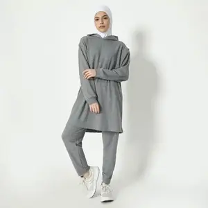 Toptan 2023 yeni stil moda hoodie düz renk spor elbise uzun kollu kış jumper bayanlar casual stil müslüman giyim