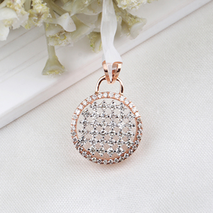 Pendentif de luxe fait main en or rose 14 carats avec diamant rond brillant certifié GIA, serti à griffes, pour femme - Vente en gros - Product Image 3