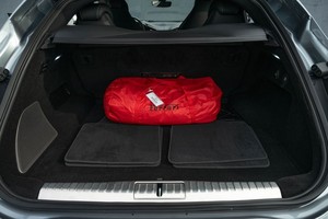 เฟอร์รารี่ โปรซานกู รุ่นปี 2024 สุดตระการตา เกียร์อัตโนมัติ เครื่องยนต์ V8 - Product Image 4