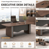 Bureau de direction moderne en bois grainé, table rectangulaire pour PDG et managers avec gestion des câbles, fabrication OEM ODM