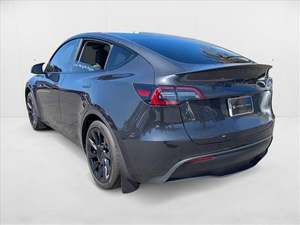 Tesla Model Y 2024 d'occasion propre - Product Image 5