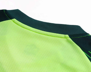 Vente en gros de sublimation logo personnalisé impression nouveau modèle de chemise de sport pour hommes ensemble complet uniforme de football maillot de football - Product Image 6