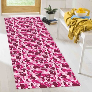 Alfombra con Patrón de Camuflaje Rosa: Alfombra Moderna, Suave, Lavable a Máquina, Delgada y No Tejida - Product Image 4