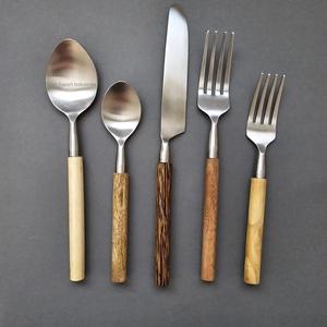 Ensemble de couverts en acier inoxydable avec manche en bois d'acacia fini argenté pour restaurant et hôtel vaisselle ensembles de couverts pour manger - Product Image 6