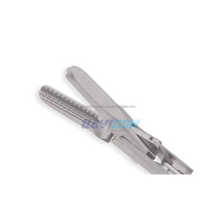 คีม DeBakey แบบใช้มือ ทำจากสแตนเลส ปลายตรง ขนาด 2.8 มม. พร้อมตัวล็อค ขนาดก้าน 5 มม. ความยาวใช้งาน 10 นิ้ว (25 ซม.) ด้ามจับแบบบีบ ขนาด 14 นิ้ว - Product Image 5