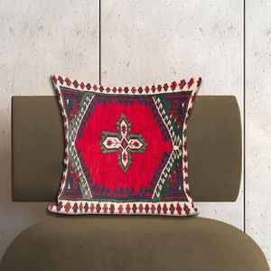 Almohada Vibrante con Estampado Kilim - Decoración Acogedora de Inspiración Turca, Hecha a Mano, 12"x12" - 30x30 cm - Product Image 2