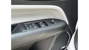 Jeep Compass Limited 4WD 2022, Usado en Excelentes Condiciones - Product Image 2