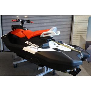 Kit SKD Sea-Doo Spark Trixx 2026 avec 3 moteurs Rotax 900 ACE-90 IBR et fonctionnalités audio - Product Image 3