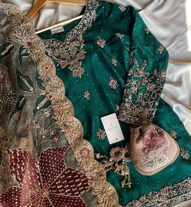 Designer Exclusif Lourd Chinon Séquencé Broderie Travail Traditionnel Salwar Kameez Costume Flair Sharara Dupatta pour Indien - Product Image 3