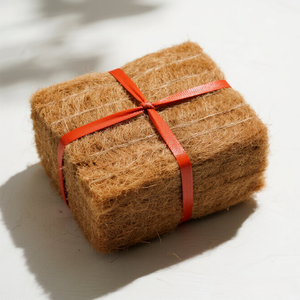 Fibre de coco haute résistance écologique (Viet Seafarm VSF_CF) Applications industrielles et domestiques Agriculture 19% d'humidité 3% Durée de conservation 1 an - Product Image 1