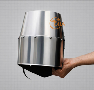 Casco de acero pulido con cruz dorada, rejillas de ventilación y encanto medieval, ideal para coleccionistas, cosplay y exhibición histórica. - Product Image 6