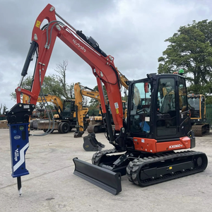La excavadora mini Kubota KX060-5, usada y nueva, es una potente excavadora de 5.5 toneladas diseñada para construcción, trabajos públicos y paisajismo. - Product Image 1