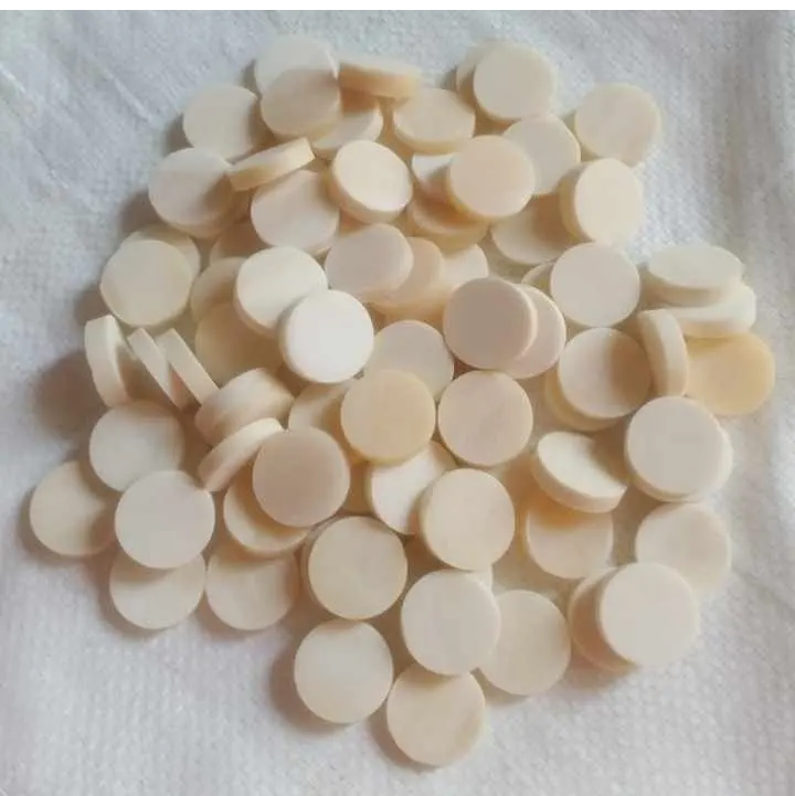 สีน้ำตาล