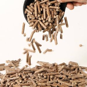 Granulés de bois naturels de 6 mm de diamètre, cubes d'énergie bruns, briquettes pour le chauffage des poêles et l'utilisation domestique - Product Image 1