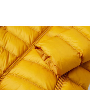 แจ็กเก็ตทรงพองสีดำของผู้ชายสำหรับฤดูหนาวเสื้อกันหนาวแฟชั่นสตรีทเสื้อแจ็คเก็ตขนเป็ดมีฮู้ดมันวาวเสื้อแจ็คเก็ตบอมเบอร์สำหรับผู้ชายโลโก้ตามสั่ง - Product Image 4