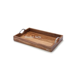 Plateau de service alimentaire en bois au design classique avec poignées en acier inoxydable, plateau de service alimentaire rectangulaire de la meilleure qualité - Product Image 1
