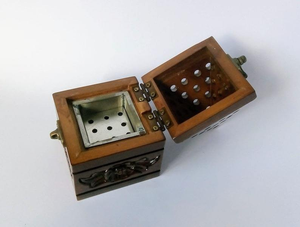 Incienso Artesanal de Madera Pulida Ecológica con Forma Geométrica para Decoración del Hogar - Product Image 3