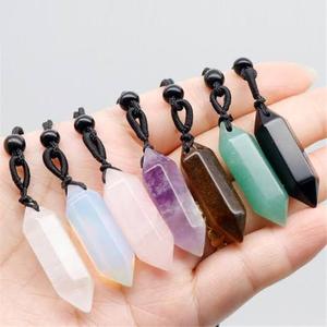 Fournisseur en gros de pendentifs en pierres précieuses naturelles, fabrication de pendentifs en macramé, bijoux - Product Image 1