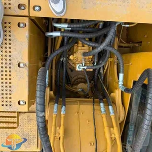 Excavatrice sur chenilles CAT320CL d'occasion de haute qualité, moteur 110KW, capacité de la benne de 0,8m³, bon état - Product Image 5