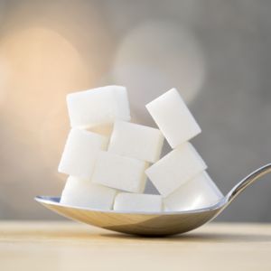 Azúcar refinado a granel Icumsa 45, embalaje de 25kg, azúcar blanco puro para empresas de fabricación de alimentos y productos dulces a gran escala - Product Image 2