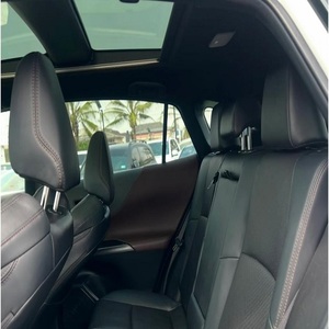 SUV Venza de Primera Calidad, Automático, Volante a la Izquierda, Asientos de Cuero, R16, Precio Moderado - Product Image 3