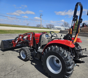 Tracteur agricole d'occasion Case IH 4x4, très demandé, tendance 2025, faible nombre d'heures de travail, entièrement fonctionnel, à vendre - Product Image 6