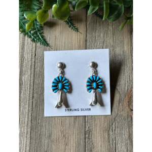 Boucles d'oreilles pendantes en turquoise du sud-ouest et argent sterling - Product Image 1