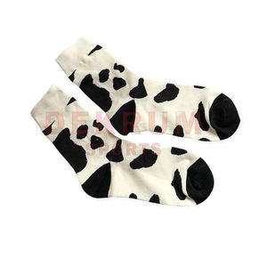 Chaussettes décontractées légères pour hommes, chaussettes décontractées à la mode en coton respirant personnalisées OEM en tissu doux de luxe - Product Image 4