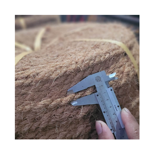 Corde en fibre de coco naturelle torsadée du Vietnam Corde en fibre de coco biodégradable faite à la main pour l'agriculture - Product Image 4