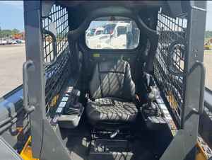 Acheter 2019 John Deer 325G Skid Steer Loader/assez utilisé 2019 John Deer 325G Skid Steer avec chargeur frontal à vendre - Product Image 3