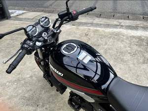 Moto sportive rétro 650cc 2026 avec ABS - Product Image 2