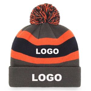 Bonnets côtelés minimalistes Profil mince Tricot doux et extensible Touche contemporaine pour vêtements de rue jacquard - Product Image 3