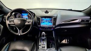 Necesariamente usado 2018 Mas-e-ra-ti Le _ vante 3.0L AWD - Product Image 3