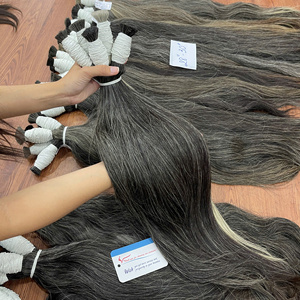 Ventes en gros de mèches de cheveux gris bruts, cheveux naturels sel et poivre, 100% vierges non traités, cheveux humains pour les vendeurs de cheveux bruts - Product Image 3