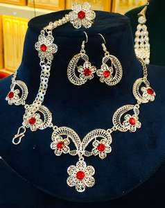 Ensemble de boucles d'oreilles collier en plaqué or 24 carats d'inspiration italienne directement expédié USA France Espagne Turquie Comores Mayotte - Product Image 5