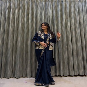 Conjunto de Lehenga Saree Francés Elegante VASTRA COTTAGE con Bordado, Talla Única, Blusa Completamente Cosida, Estilo Festivo - Product Image 4